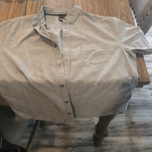 Hawk brand XL short sleeve button up shirt.